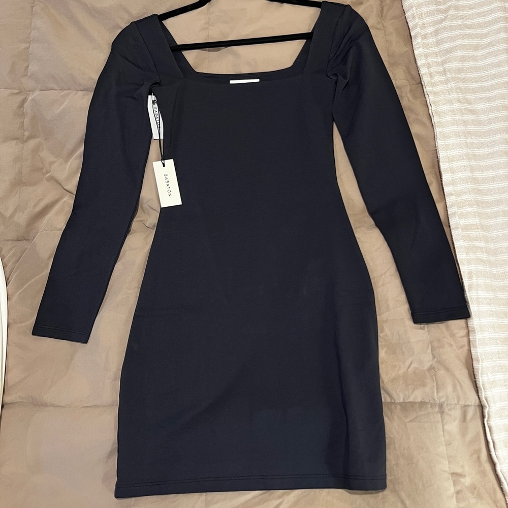 Aritzia Babaton Black Contour Squareneck Longsleeve Mini Dress size S